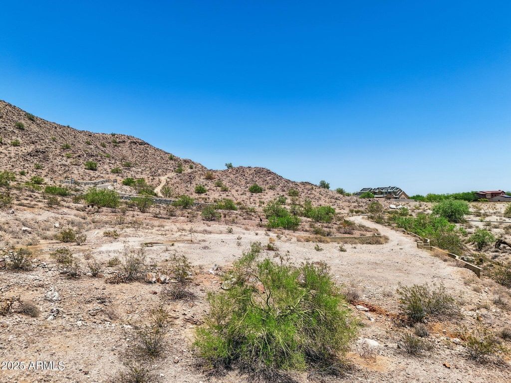 3284 N HIGHLANDS Drive 35, Buckeye, AZ 85396 — photo 4