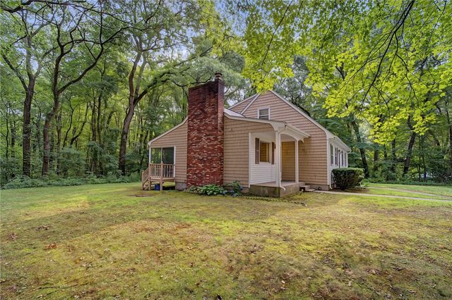 27 Peck Hill Road, Johnston, RI 02919