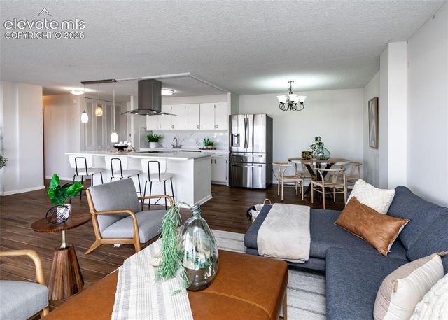 411 Lakewood Circle B430, Colorado Springs, CO 80910