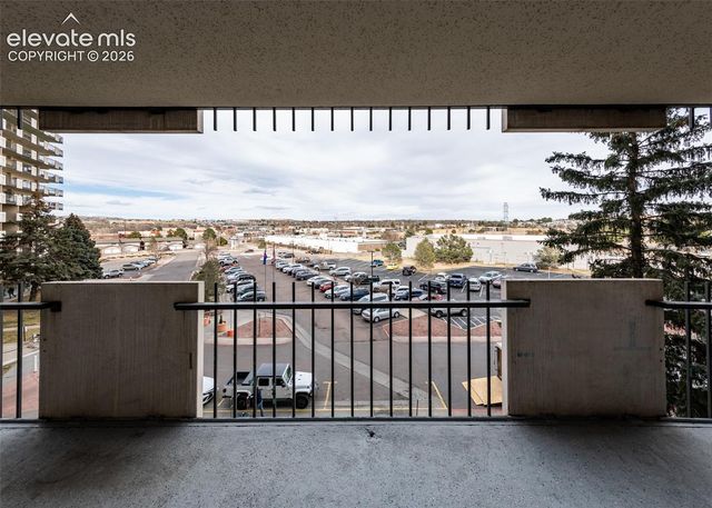 411 Lakewood Circle B430, Colorado Springs, CO 80910