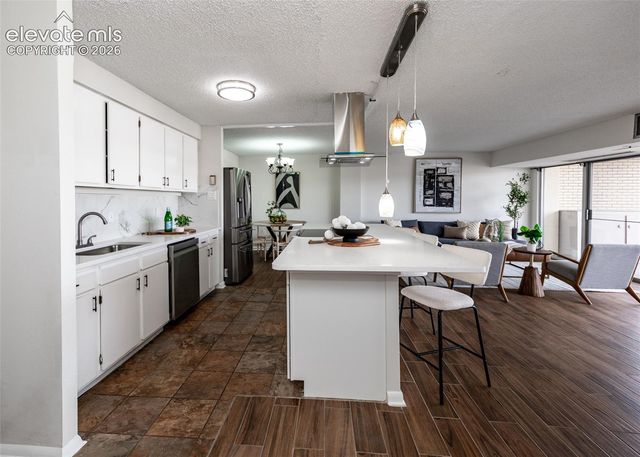 411 Lakewood Circle B430, Colorado Springs, CO 80910