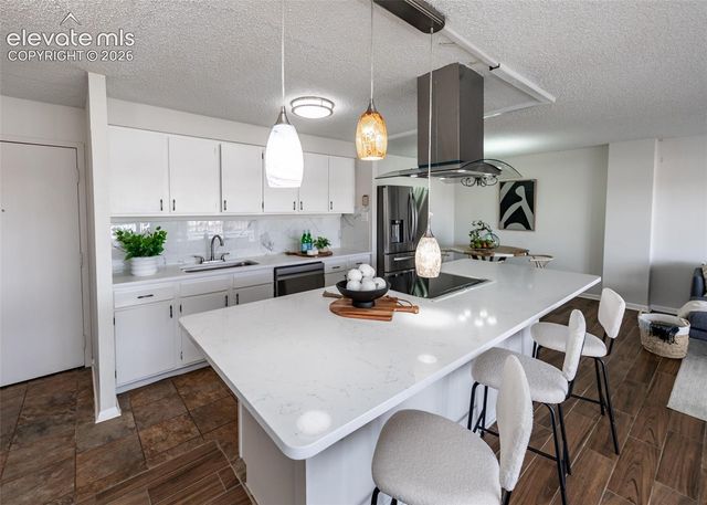 411 Lakewood Circle B430, Colorado Springs, CO 80910