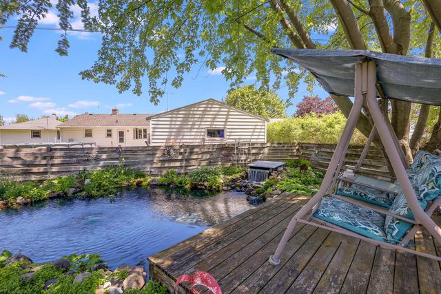 1718 Nagle AVENUE, Manitowoc, WI 54220