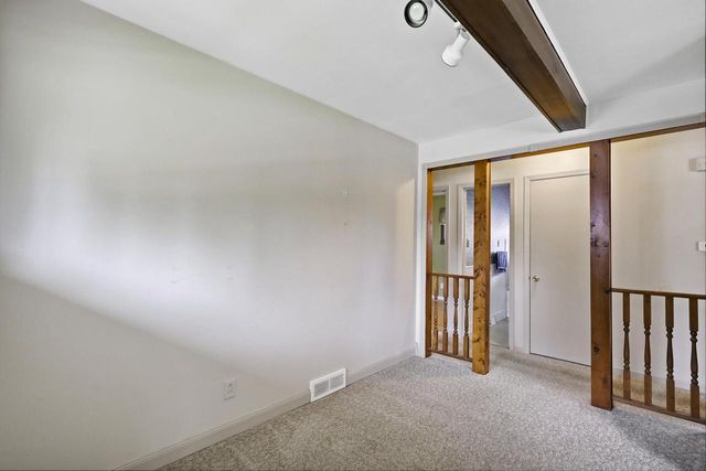 1718 Nagle AVENUE, Manitowoc, WI 54220