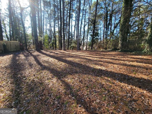 1860 North Avenue NW, Atlanta, GA 30318