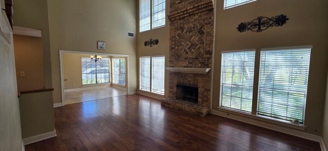 1323 Falling Leaf Lane, Seabrook, TX 77586