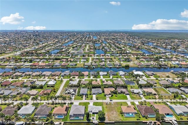 2609 SW 37th ST, Cape Coral, FL 33914