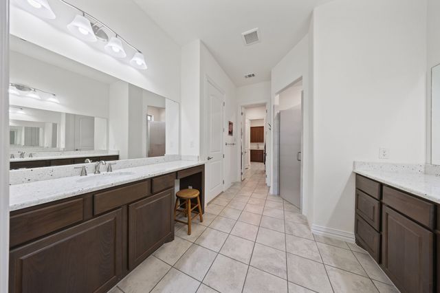 918 Capella Lane, Mansfield, TX 76063