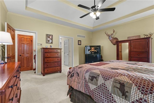 4214 Victory Circle, Lee's Summit, MO 64082