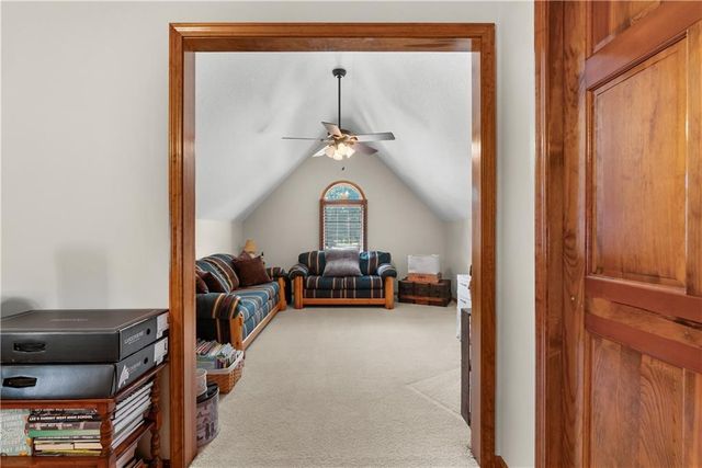 4214 Victory Circle, Lee's Summit, MO 64082