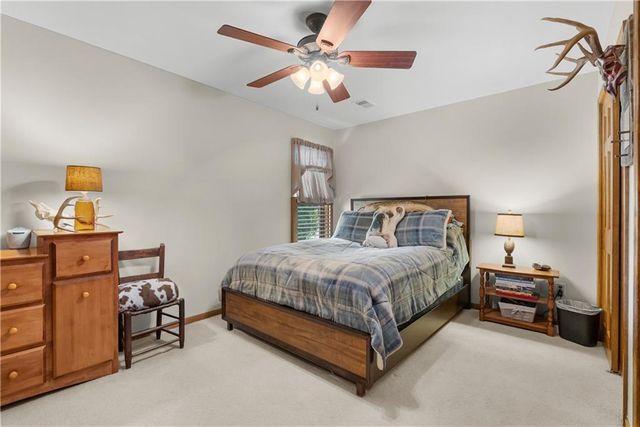4214 Victory Circle, Lee's Summit, MO 64082