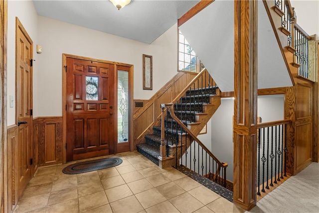 4214 Victory Circle, Lee's Summit, MO 64082