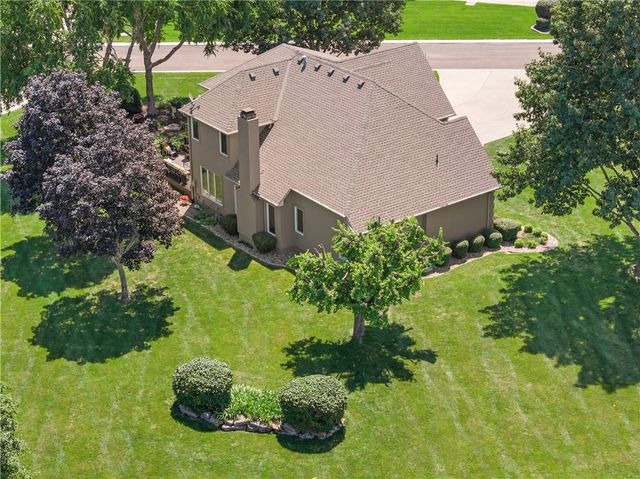 4214 Victory Circle, Lee's Summit, MO 64082