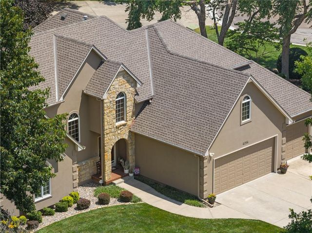 4214 Victory Circle, Lee's Summit, MO 64082