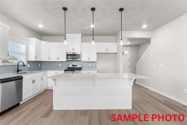 5900 SW Bear Creek Avenue, Bentonville, AR 72713