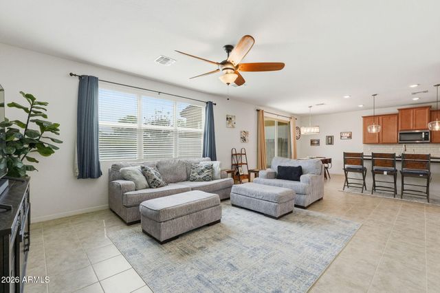 34015 N DESERT STAR Drive, San Tan Valley, AZ 85144