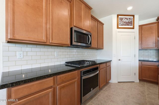 34015 N DESERT STAR Drive, San Tan Valley, AZ 85144