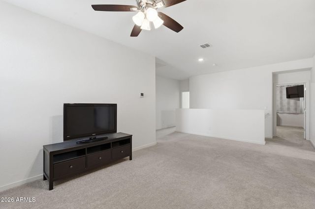 34015 N DESERT STAR Drive, San Tan Valley, AZ 85144