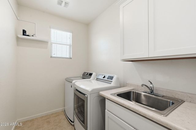 34015 N DESERT STAR Drive, San Tan Valley, AZ 85144