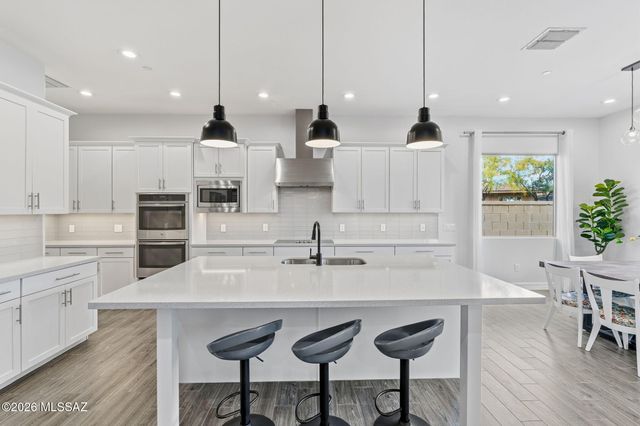 13220 N Fluffgrass Place, Oro Valley, AZ 85755