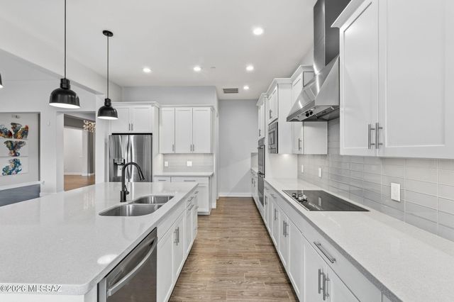 13220 N Fluffgrass Place, Oro Valley, AZ 85755