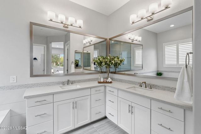 13220 N Fluffgrass Place, Oro Valley, AZ 85755