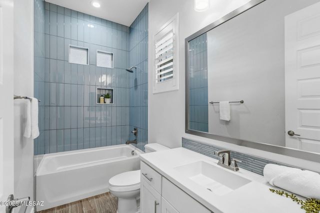 13220 N Fluffgrass Place, Oro Valley, AZ 85755