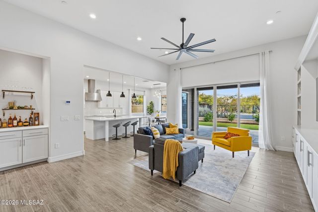 13220 N Fluffgrass Place, Oro Valley, AZ 85755