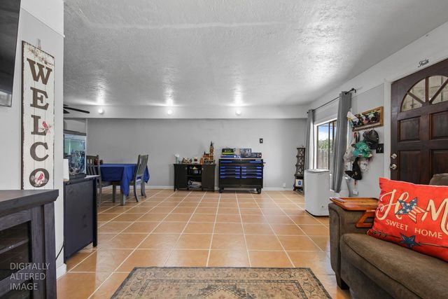 631 S Oro Ave, Stockton, CA 95215
