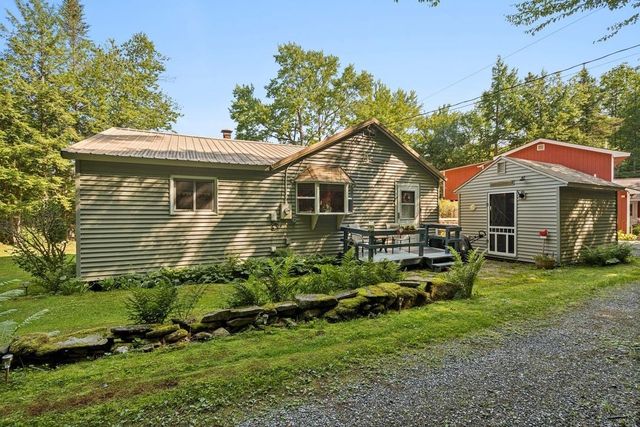 25 Lakeside Drive, Unity, NH 03773