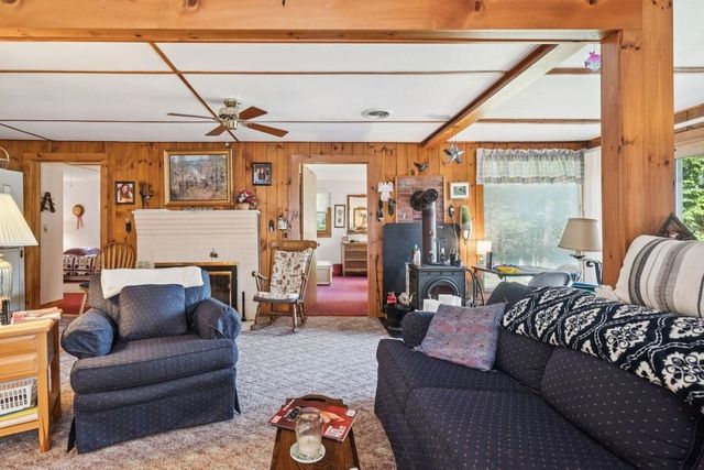 25 Lakeside Drive, Unity, NH 03773
