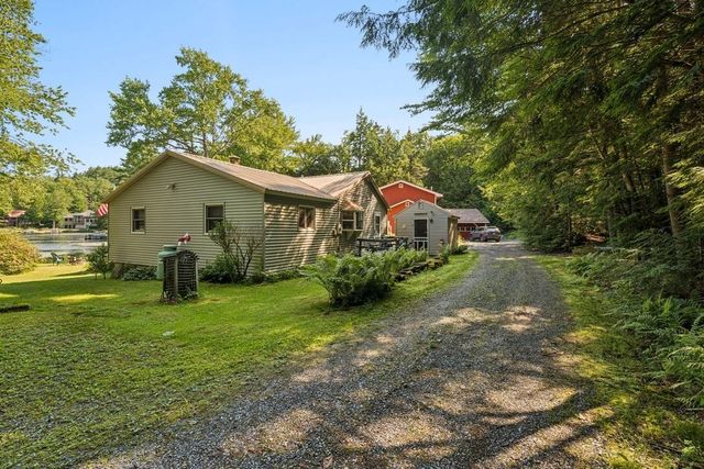 25 Lakeside Drive, Unity, NH 03773
