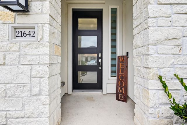 21642 Laggan Cliff Lane, Cypress, TX 77433