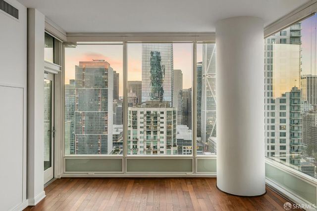 425 1st Street 2707, San Francisco, CA 94105