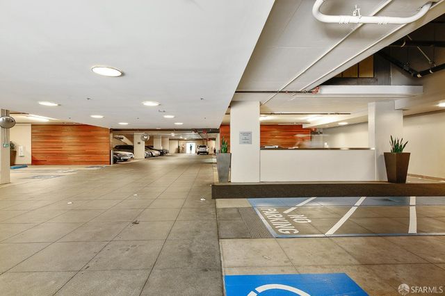 425 1st Street 2707, San Francisco, CA 94105