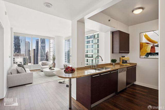 425 1st Street 2707, San Francisco, CA 94105