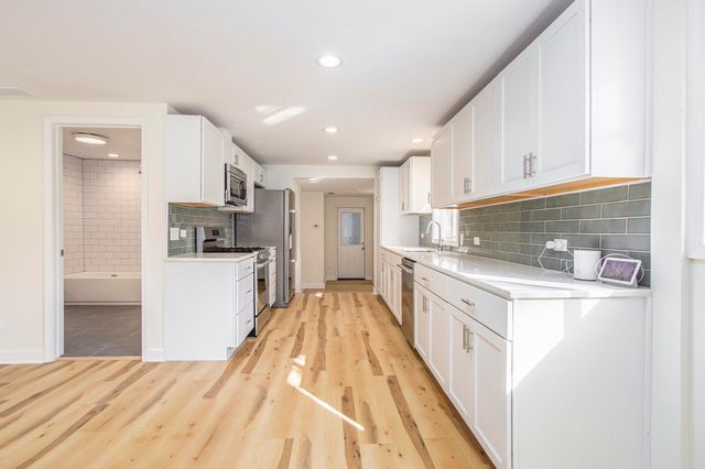 6800 W 25th Avenue, Gary, IN 46406