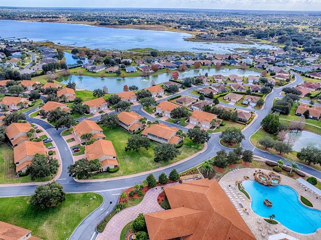 5318 EDGEWATER WAY 10, Oxford, FL 34484