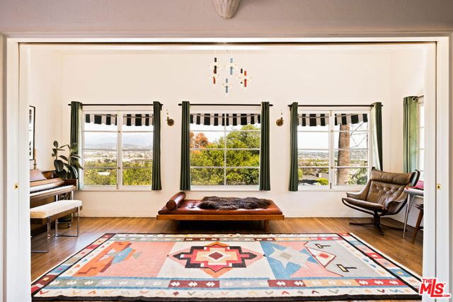 3700 Lowry Road, Los Angeles, CA 90027