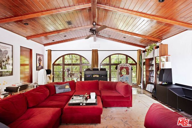 3700 Lowry Road, Los Angeles, CA 90027