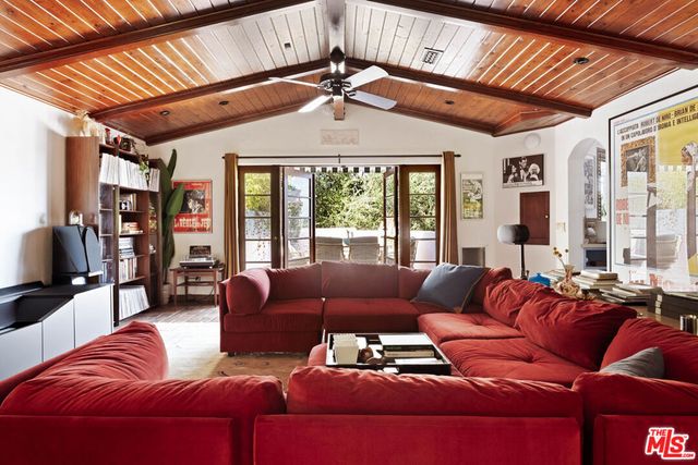 3700 Lowry Road, Los Angeles, CA 90027