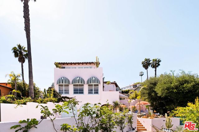3700 Lowry Road, Los Angeles, CA 90027