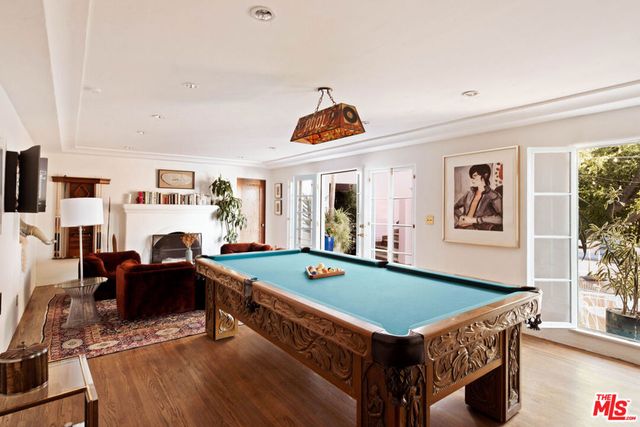 3700 Lowry Road, Los Angeles, CA 90027