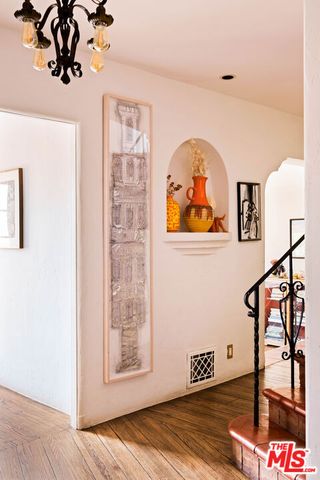 3700 Lowry Road, Los Angeles, CA 90027