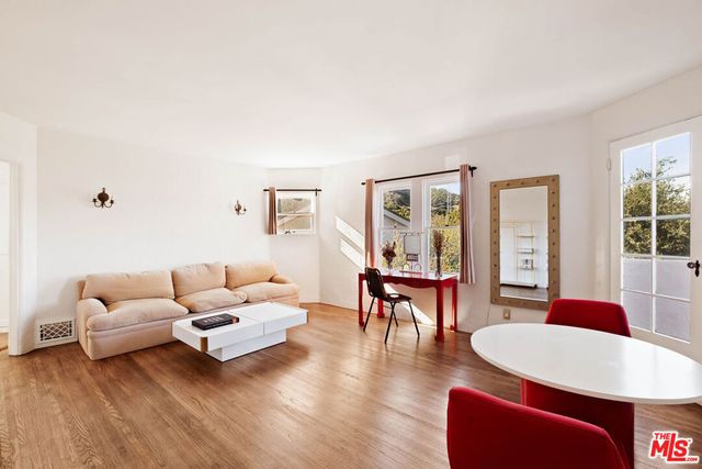 3700 Lowry Road, Los Angeles, CA 90027
