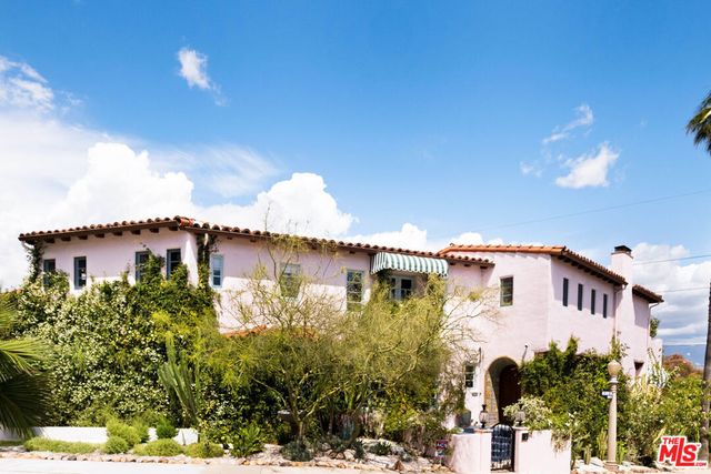 3700 Lowry Road, Los Angeles, CA 90027