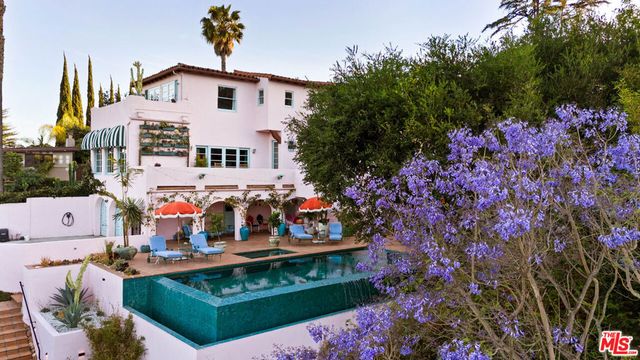 3700 Lowry Road, Los Angeles, CA 90027