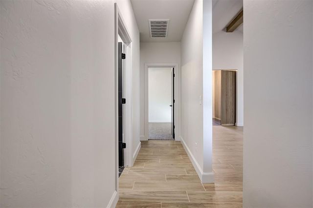 11601 SW 55th Street, Mustang, OK 73064