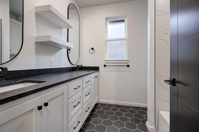 11601 SW 55th Street, Mustang, OK 73064