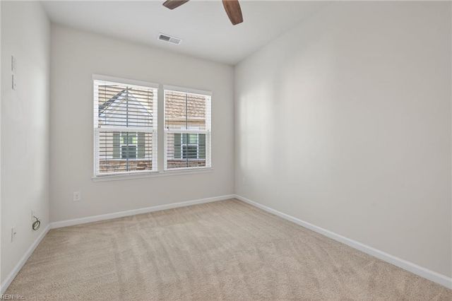 516 Clara LN, Virginia Beach, VA 23451